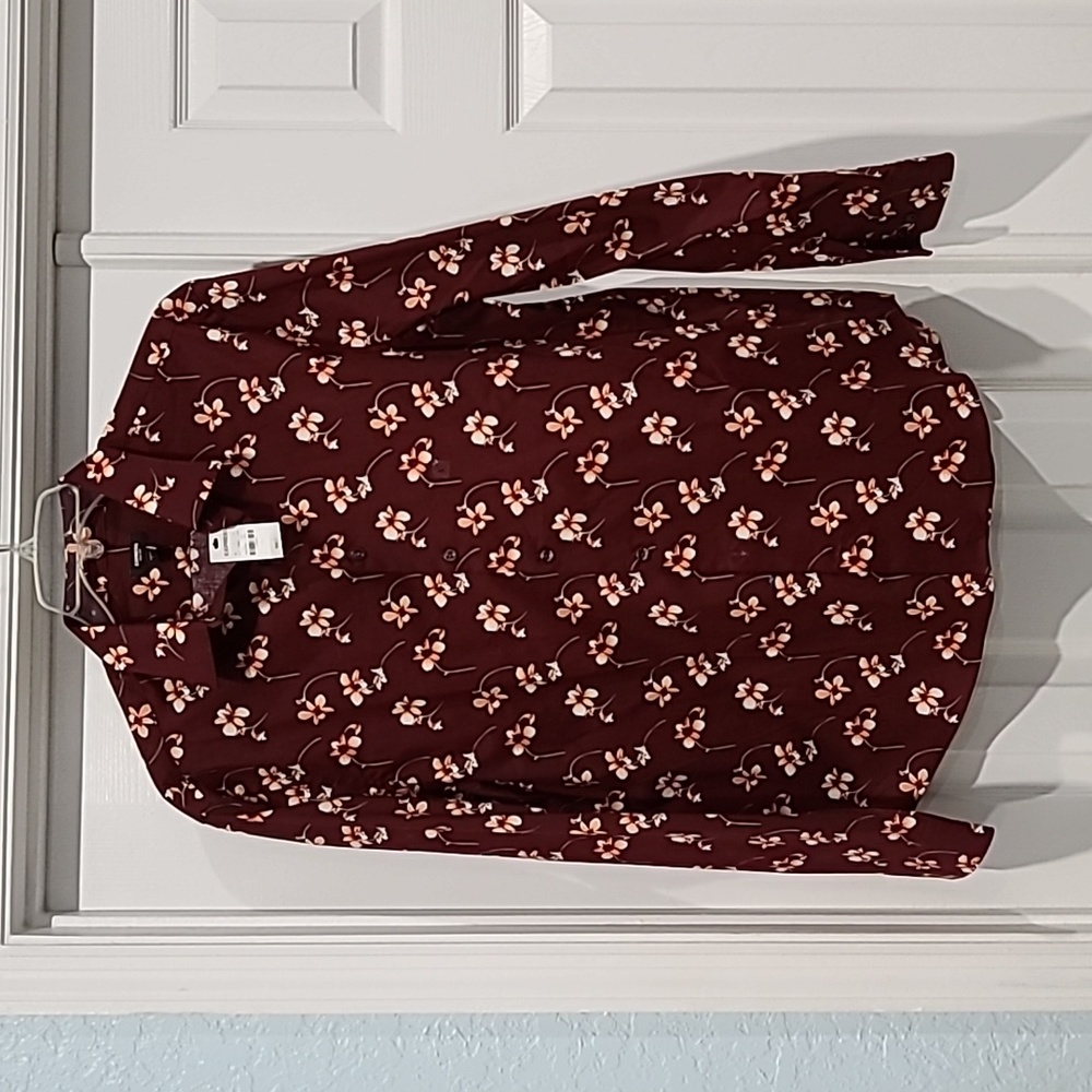 NWT Express Mens Slim L/S Btn Down Wine Floral Stretch Btn Down Shirt. Size: L